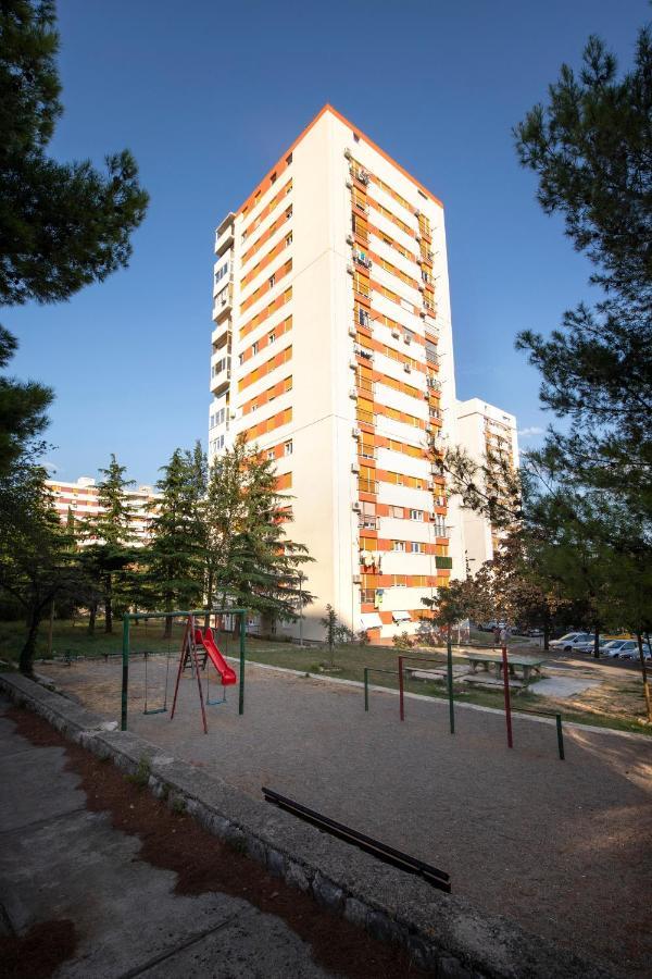 Paha-Paha Modern Apartment With Sea View, Fast Wi-Fi, And Free Parking! リエカ エクステリア 写真