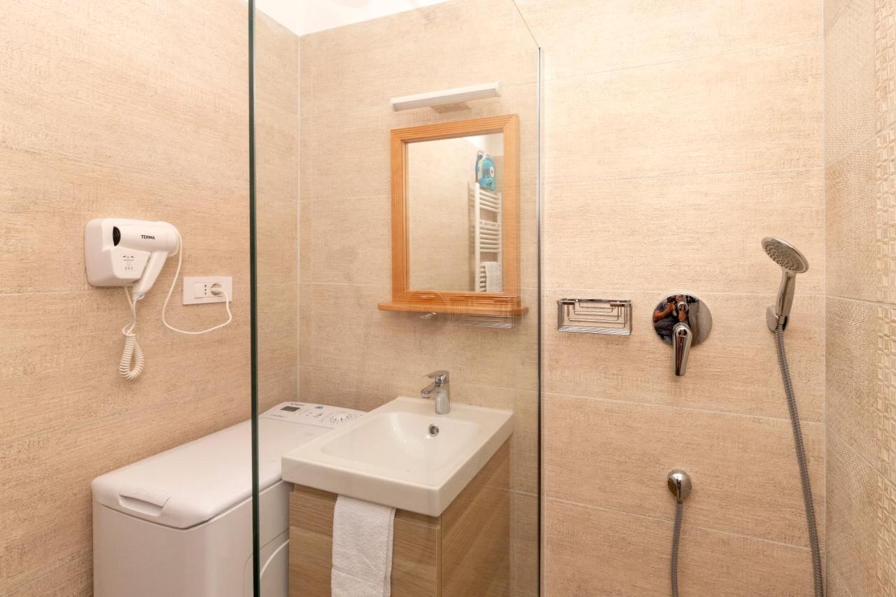 Paha-Paha Modern Apartment With Sea View, Fast Wi-Fi, And Free Parking! リエカ エクステリア 写真